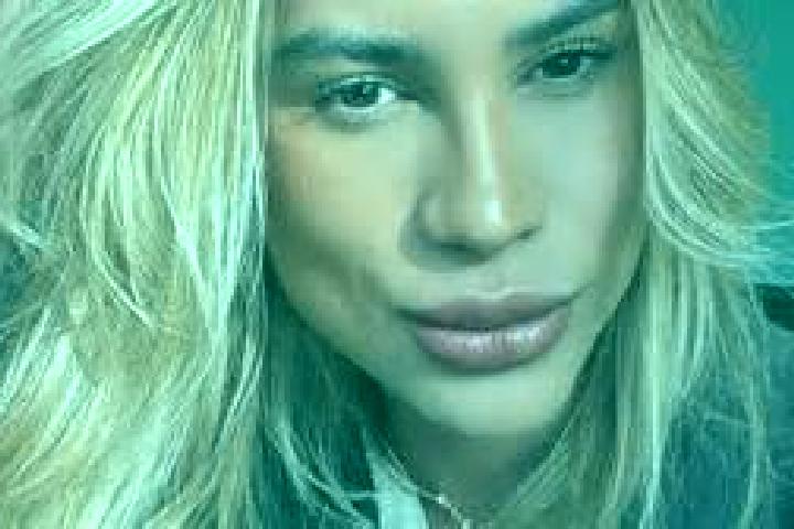 7 escort profiles in Presidente Dutra, Brazil. Browse companions, services, rates and book online. Incall and outcall available.