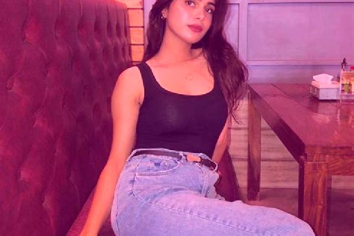 7 escort profiles in Sankarapatti, India. Browse companions, services, rates and book online. Incall and outcall available.