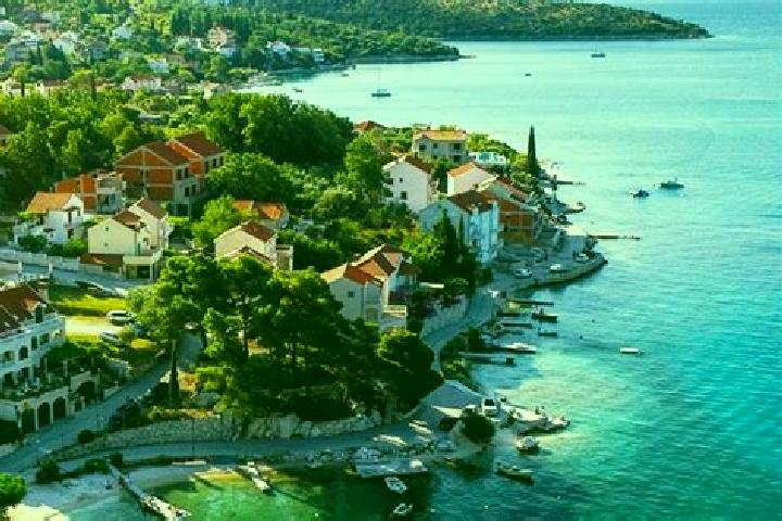 7 escort profiles in Slano, Croatia. Browse companions, services, rates and book online. Incall and outcall available.