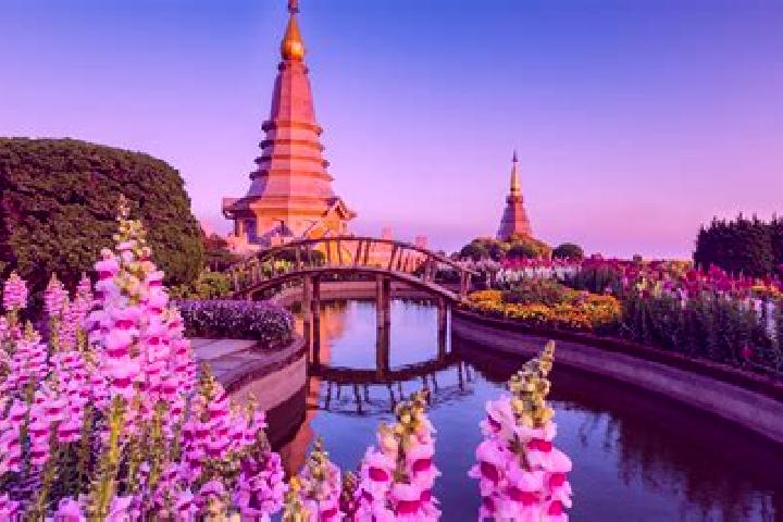 8 escort profiles in Bang Saphan, Thailand. Browse companions, services, rates and book online. Incall and outcall available.