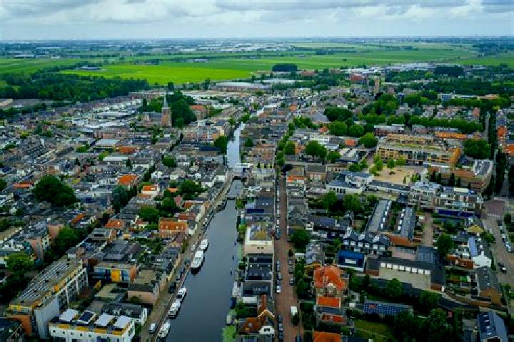 8 escort profiles in Barneveld, Netherlands. Browse companions, services, rates and book online. Incall and outcall available.