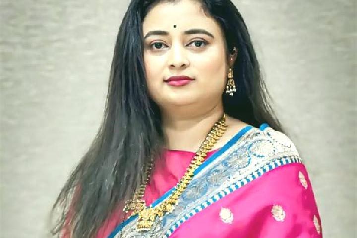 8 escort profiles in Ghatanji, India. Browse companions, services, rates and book online. Incall and outcall available.
