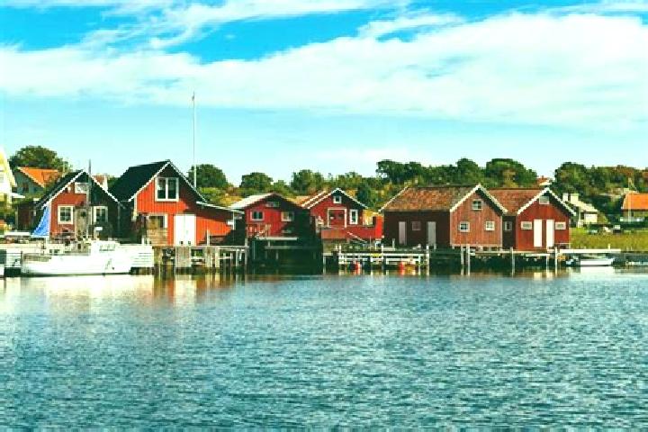 8 escort profiles in Hunnebostrand, Sweden. Browse companions, services, rates and book online. Incall and outcall available.