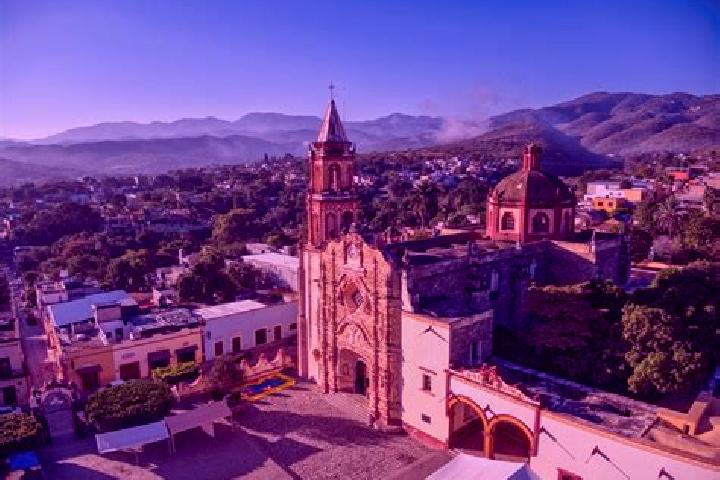 8 escort profiles in Jalpan (Jalpan San Simon), Mexico. Browse companions, services, rates and book online. Incall and outcall available.