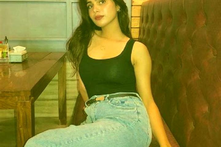8 escort profiles in Kadodara, India. Browse companions, services, rates and book online. Incall and outcall available.