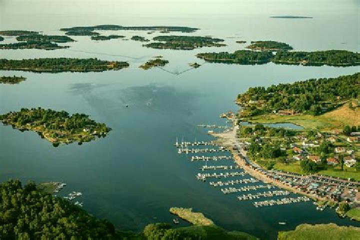 8 escort profiles in Laholm, Sweden. Browse companions, services, rates and book online. Incall and outcall available.