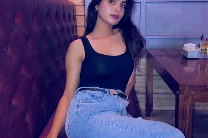 8 escort profiles in Makundapur, India. Browse companions, services, rates and book online. Incall and outcall available.