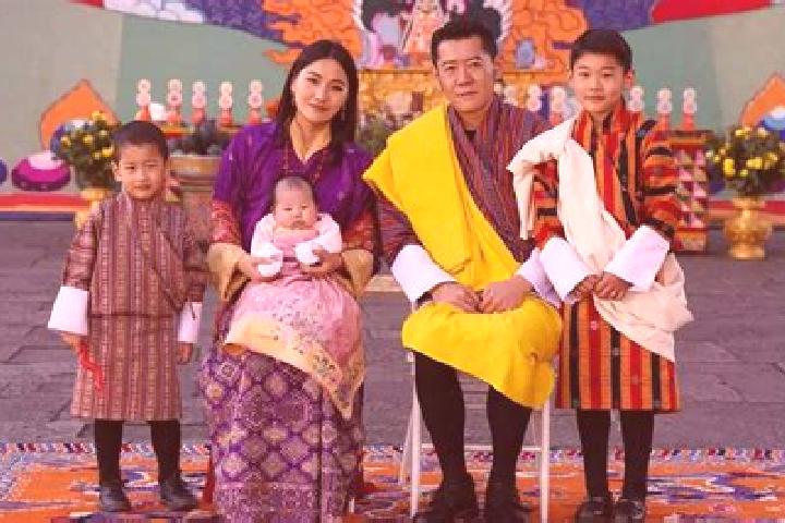 8 escort profiles in Mebisa, Bhutan. Browse companions, services, rates and book online. Incall and outcall available.