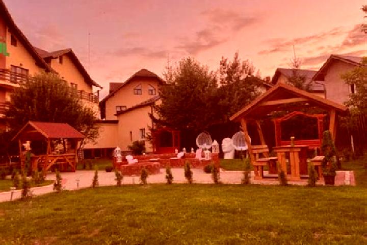 8 escort profiles in Moeciu de Jos, Romania. Browse companions, services, rates and book online. Incall and outcall available.