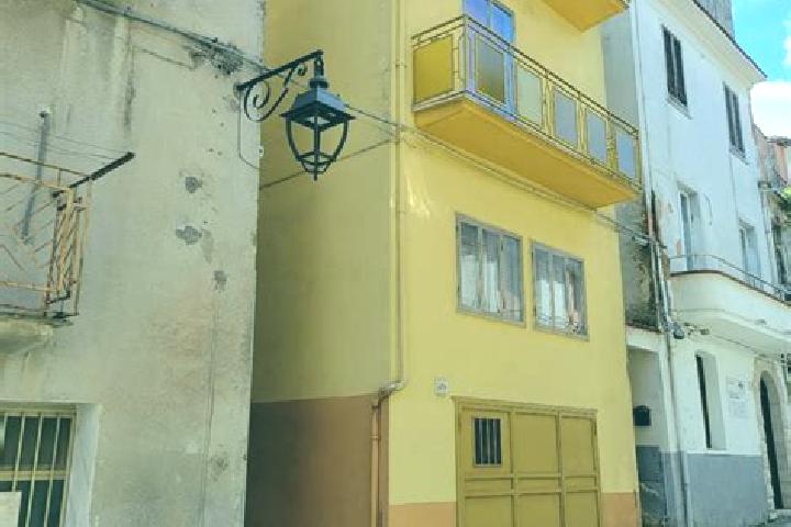 8 escort profiles in Monteroduni, Italy. Browse companions, services, rates and book online. Incall and outcall available.