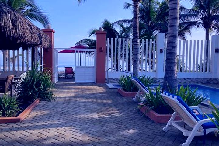 8 escort profiles in Nuevo Cuyutlan, Mexico. Browse companions, services, rates and book online. Incall and outcall available.