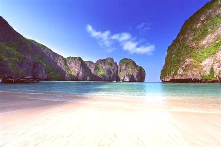 8 escort profiles in Phi Phi Don, Thailand. Browse companions, services, rates and book online. Incall and outcall available.