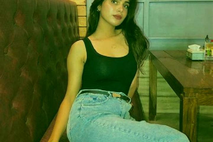 8 escort profiles in Samanattam, India. Browse companions, services, rates and book online. Incall and outcall available.