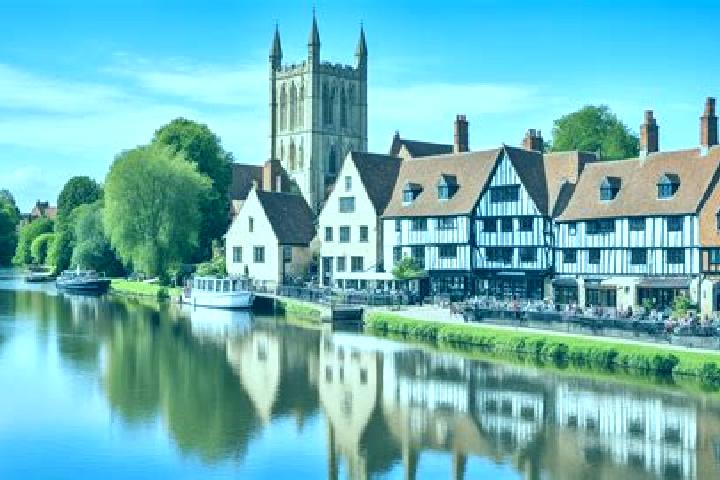 8 escort profiles in Tewkesbury, United Kingdom. Browse companions, services, rates and book online. Incall and outcall available.