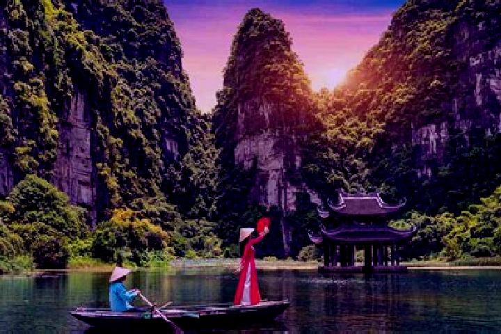 8 escort profiles in Thi Tran Binh Minh, Vietnam. Browse companions, services, rates and book online. Incall and outcall available.