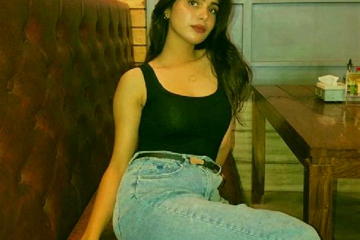 8 escort profiles in Tola Mansaraut, India. Browse companions, services, rates and book online. Incall and outcall available.
