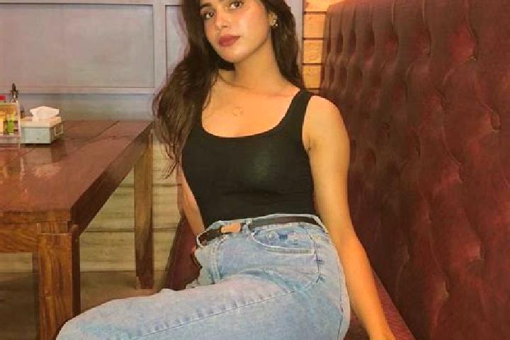 8 escort profiles in Valavandankottai, India. Browse companions, services, rates and book online. Incall and outcall available.