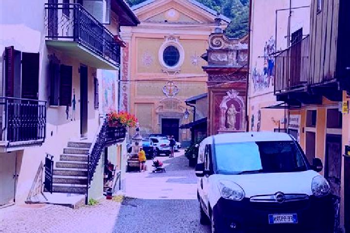 8 escort profiles in Vernante, Italy. Browse companions, services, rates and book online. Incall and outcall available.