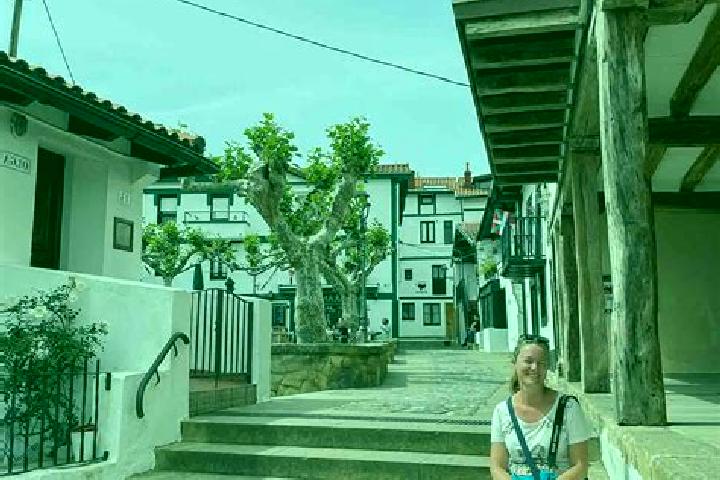9 escort profiles in Algorta, Spain. Browse companions, services, rates and book online. Incall and outcall available.