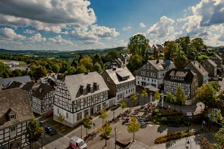 9 escort profiles in Bad Fredeburg, Germany. Browse companions, services, rates and book online. Incall and outcall available.