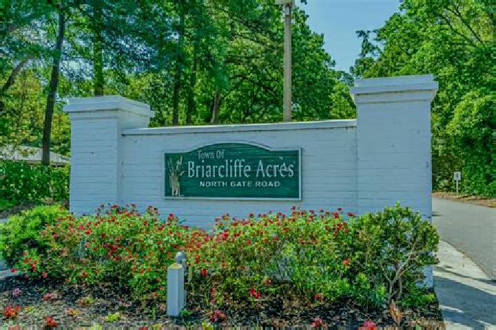 9 escort profiles in Briarcliffe Acres, United States. Browse companions, services, rates and book online. Incall and outcall available.