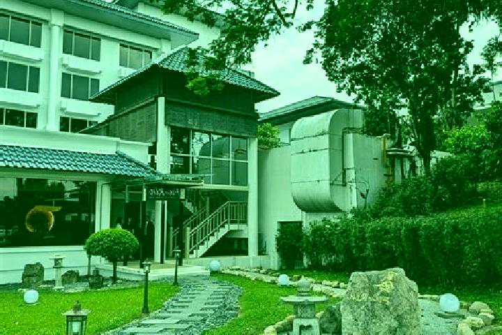 9 escort profiles in Glenmarie Estate, Malaysia. Browse companions, services, rates and book online. Incall and outcall available.