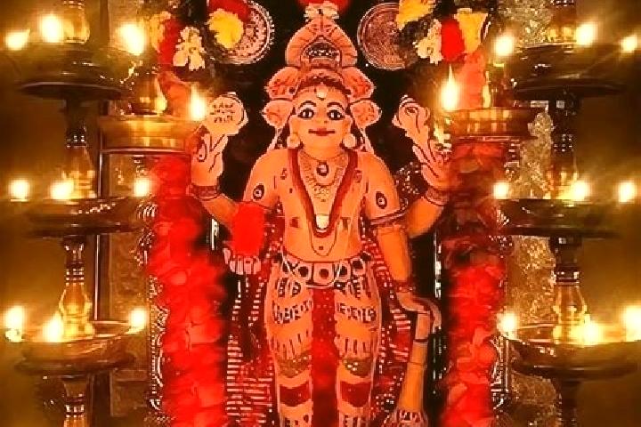 9 escort profiles in Guruvayur, India. Browse companions, services, rates and book online. Incall and outcall available.