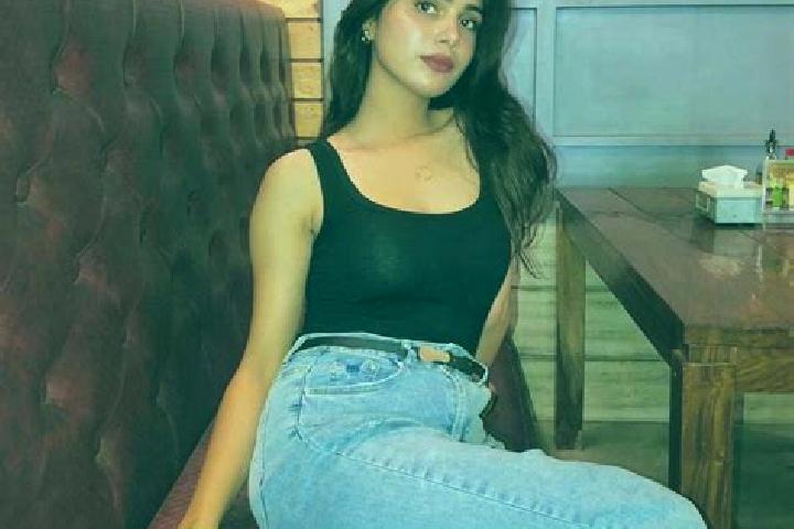 9 escort profiles in Maharajgani, India. Browse companions, services, rates and book online. Incall and outcall available.