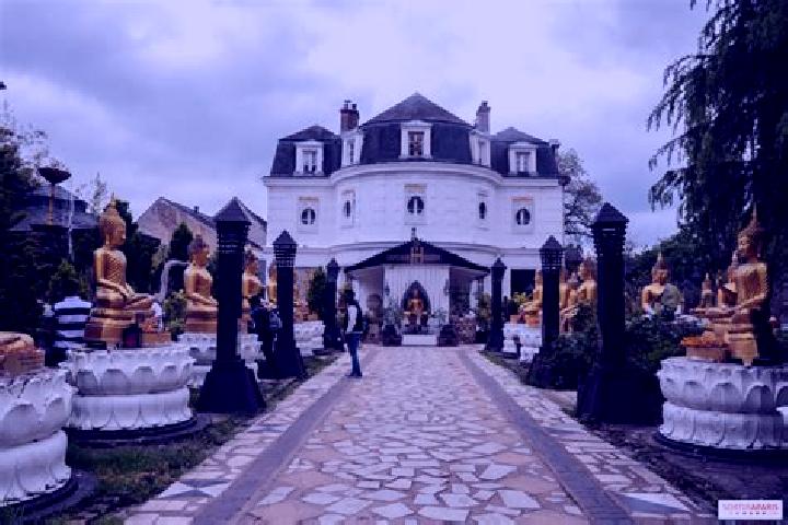 9 escort profiles in Moissy-Cramayel, France. Browse companions, services, rates and book online. Incall and outcall available.
