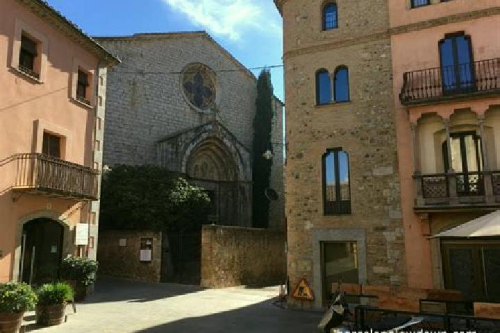 9 escort profiles in Mollet de Peralada, Spain. Browse companions, services, rates and book online. Incall and outcall available.