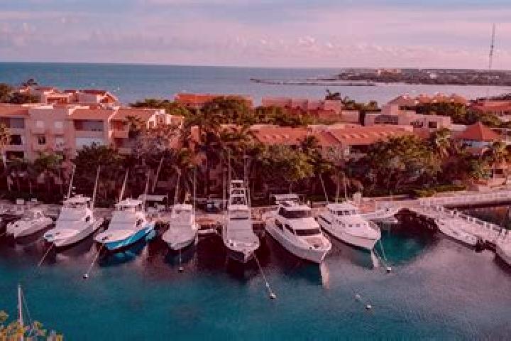 9 escort profiles in Puerto Aventuras, Mexico. Browse companions, services, rates and book online. Incall and outcall available.
