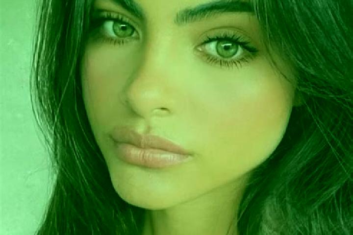Abigail, 20, a auburn dark-eyed indian companion based in Shgharshik. Offering GFE, Couples, Erotic Massage. Available for incall and outcall, day and evenin...