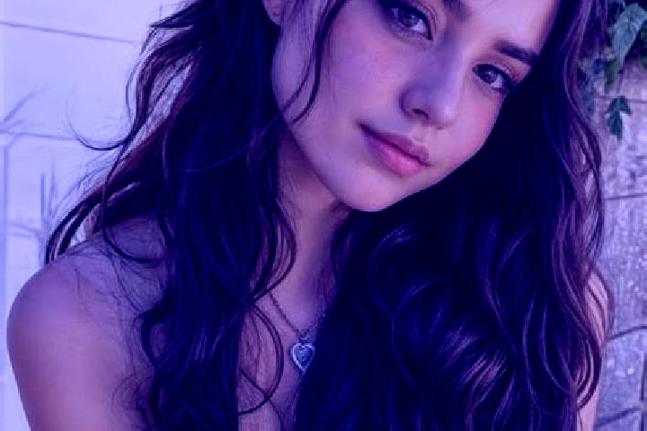 Abigail, 20, a auburn hazel-eyed latina companion based in Kalaidyntsi. Offering Roleplay, Massage, 69, Erotic Massage. Available for incall and outcall, ove...