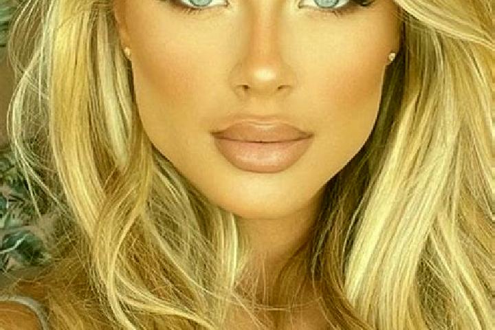 Abigail, 20, a blonde blue-eyed latina companion based in Barrio San Bartolo Alto. Offering Party Girl, CIM, GFE. Available for incall and outcall, day and e...