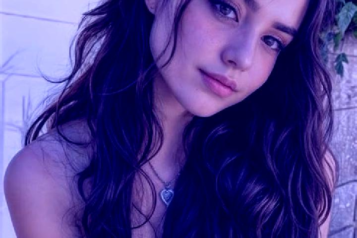 Abigail, 20, a brunette hazel-eyed mediterranean companion based in Dyatlovo. Offering Erotic Massage, Overnight, CIM, 69, Striptease. Available for incall a...