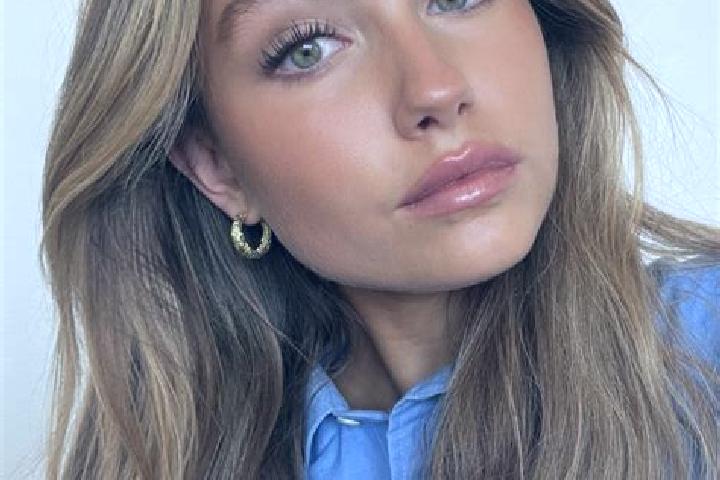 Abigail, 20, a dark blonde green-eyed caribbean companion based in Diattakounda. Offering A-Level, CIM, OWO, Deep French Kissing. Available for incall and ou...