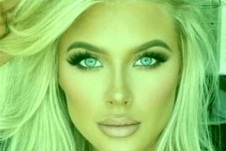 Abigail, 20, a platinum blonde grey-eyed indian companion based in Montbau. Offering Striptease, A-Level, Girlfriend Experience. Available for incall and out...