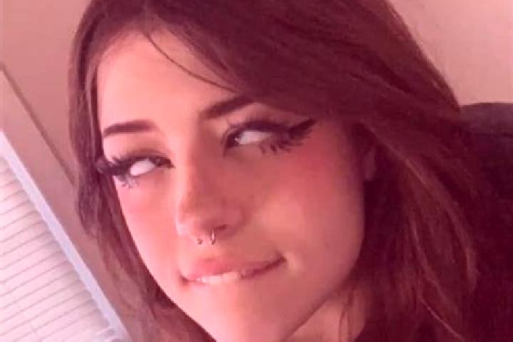 Abigail, 20, a red dark-eyed ebony companion based in Tuernitz. Offering CIM, OWO, Party Girl. Available for incall and outcall, overnight bookings available.
