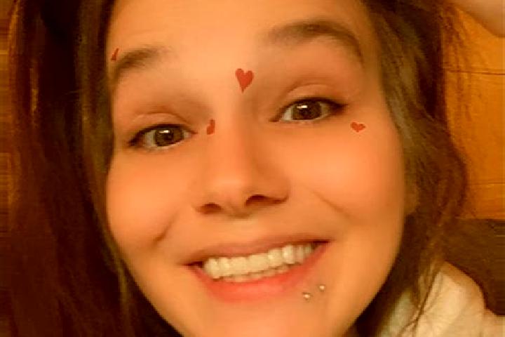 Abigail, 20 — Escort in Laytonville, United States