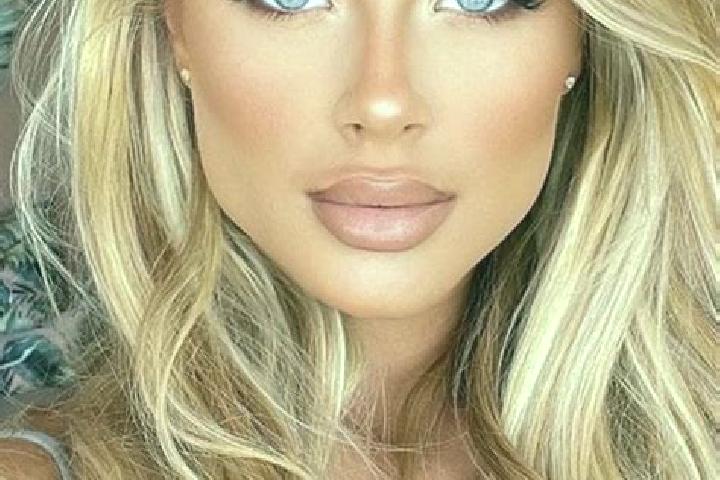 Abigail, 21, a blonde blue-eyed latina companion based in Colombella. Offering Massage, Overnight, A-Level. Available for incall and outcall, day and evening...