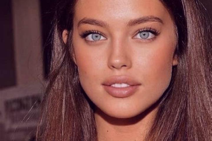 Abigail, 21, a chestnut green-eyed european companion based in Tarqumya. Offering Dinner Date, CIM, Deep French Kissing, Overnight. Available for incall and ...