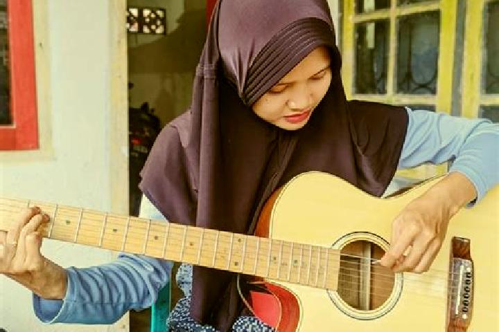 Abigail, 21 — Escort in Praya, Indonesia