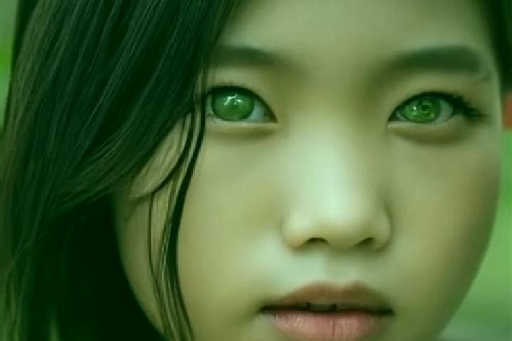 Abigail, 22, a brunette green-eyed asian companion based in Migne. Offering Deep French Kissing, GFE, Fetish. Available for incall and outcall, overnight boo...