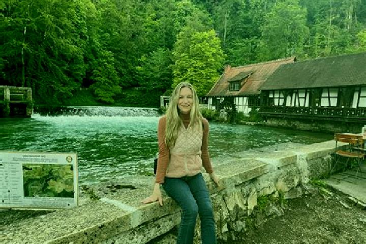 Abigail, 22 — Escort in Blaubeuren, Germany