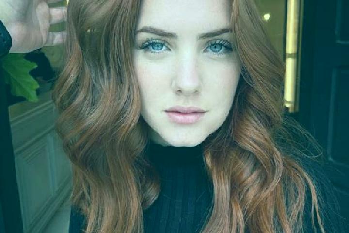 Abigail, 23, a auburn blue-eyed mixed companion based in Upwell. Offering A-Level, Fetish, BDSM. Available for incall and outcall, day and evening dates.
