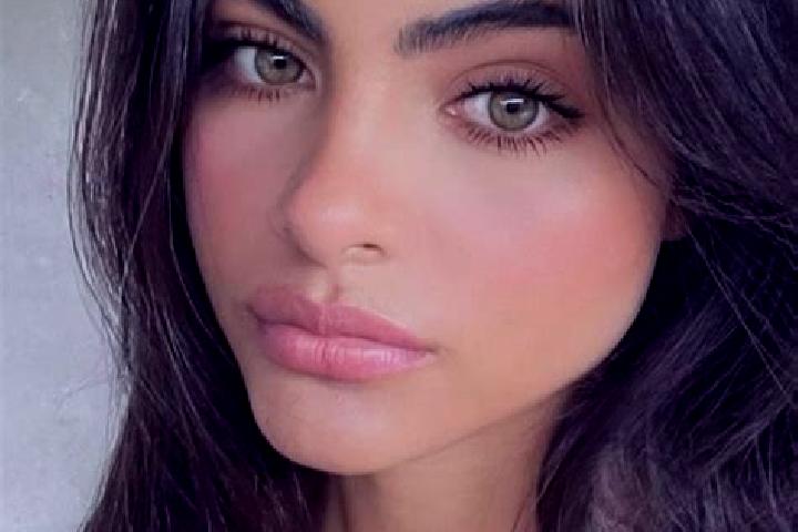 Abigail, 23, a brunette dark-eyed asian companion based in Crowley. Offering Travel Companion, GFE, Domination, Roleplay. Available for incall and outcall, d...