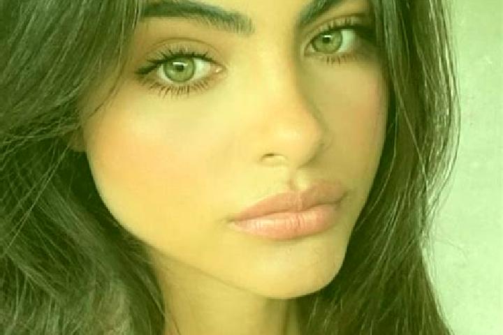 Abigail, 23, a brunette green-eyed latina companion based in Hook Norton. Offering Couples, A-Level, Dinner Date, Party Girl. Available for incall and outcal...