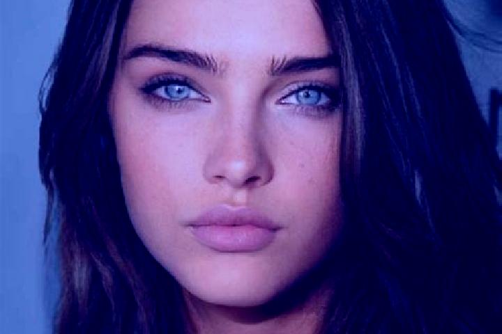 Abigail, 23, a brunette grey-eyed caribbean companion based in Ochota. Offering Tantra, A-Level, OWO. Available for incall and outcall, day and evening dates.