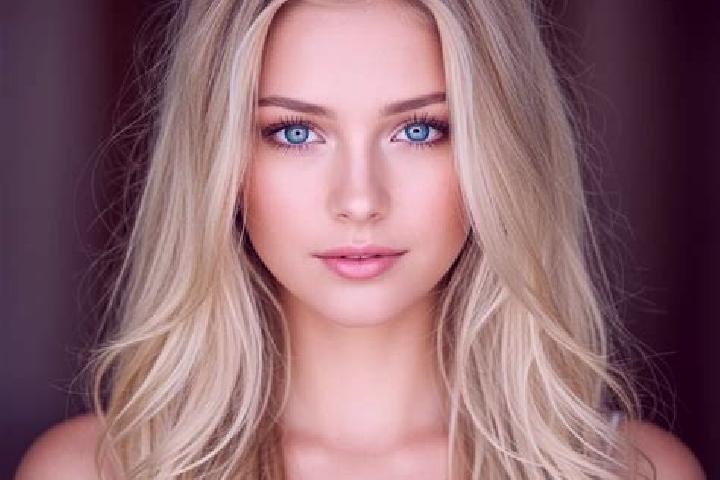 Abigail, 23, a chestnut grey-eyed mixed companion based in Heddert. Offering Couples, Erotic Massage, Striptease, Dinner Date, Roleplay. Available for incall...