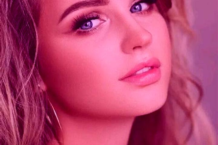 Abigail, 23, a dark blonde blue-eyed european companion based in Domnesti-Sarbi. Offering Party Girl, Couples, 69. Available for incall and outcall, day and ...